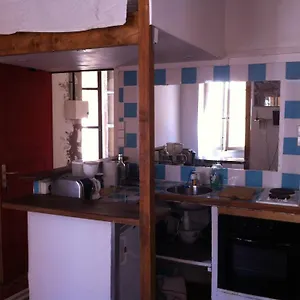 Les Petits Studios/mezzanine Du Panier Appartement